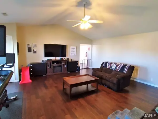 St Robert, MO 65584,148 Sawmill RD