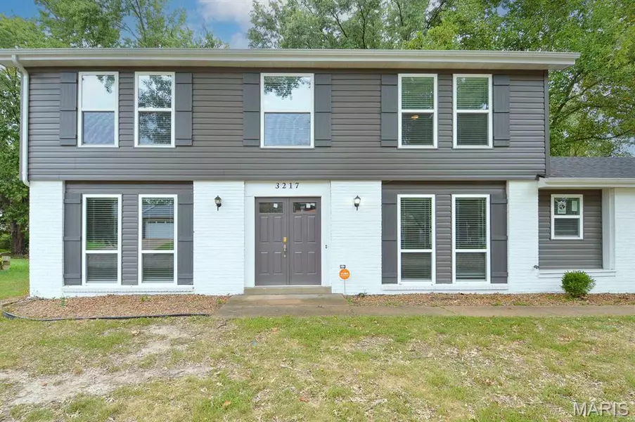 3217 Seven Pines RD, Belleville, IL 62221