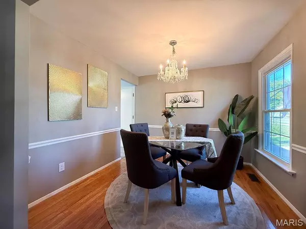 Ballwin, MO 63021,364 Novara DR