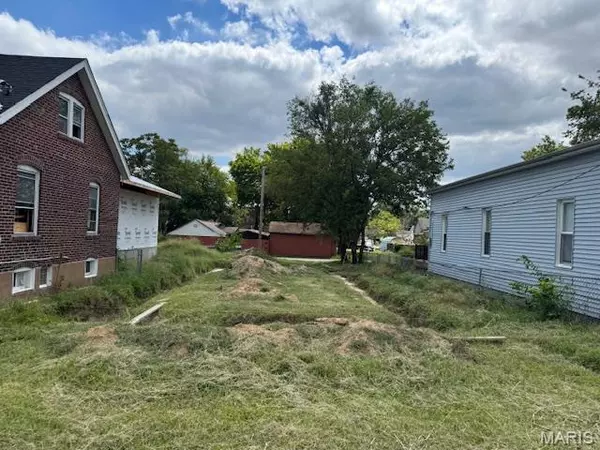 6820 Magnolia AVE, St Louis, MO 63143