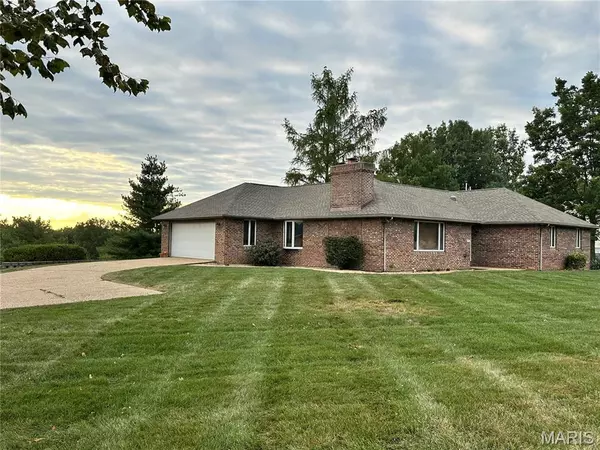 1433 Wedgewood DR, Jackson, MO 63755