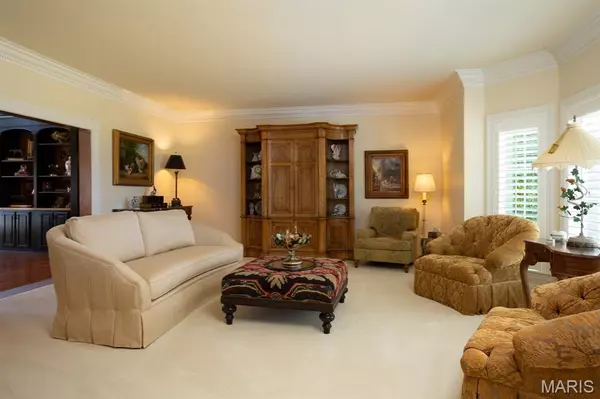 Town And Country, MO 63131,34 Country Life Acres