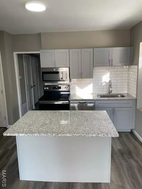 St Louis, MO 63116,5022 Elenore Avenue