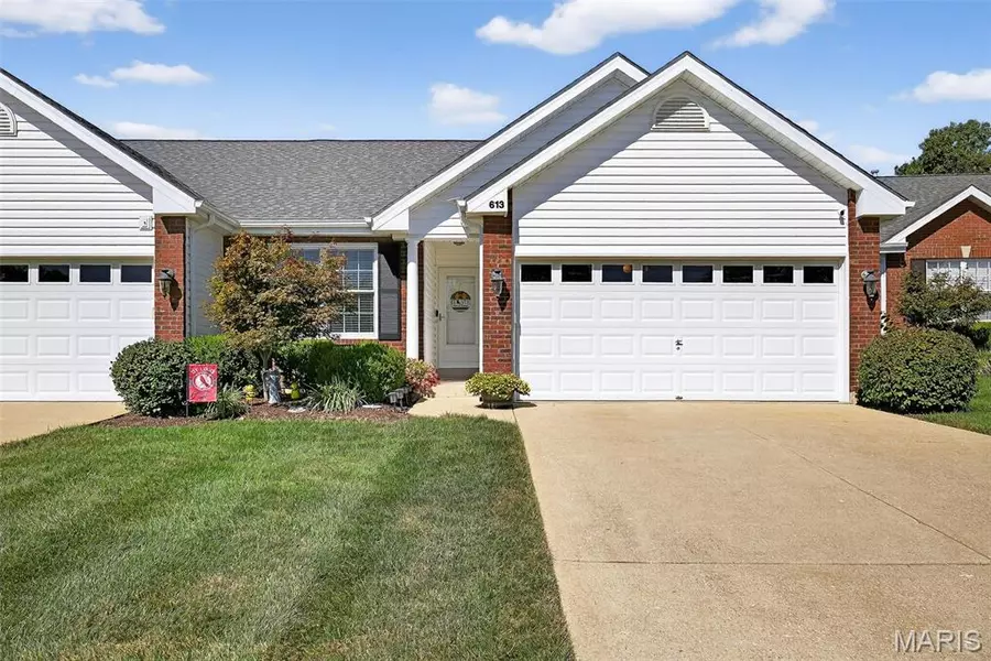 613 Grayhawk CIR, Wentzville, MO 63385