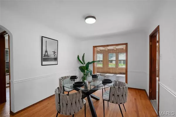 Bella Villa, MO 63125,3806 Waller AVE