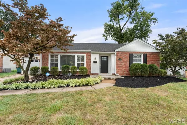 546 Dougherty Ferry RD, Kirkwood, MO 63122