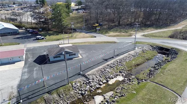 3226 Old Cape RD, Jackson, MO 63755