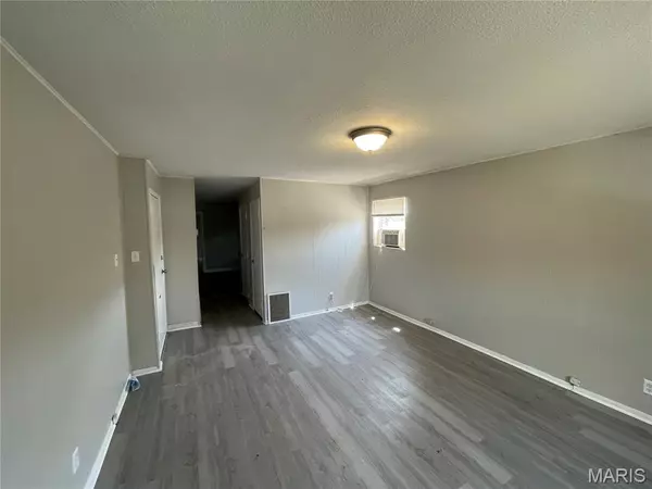 St Louis, MO 63111,7708 Michigan AVE