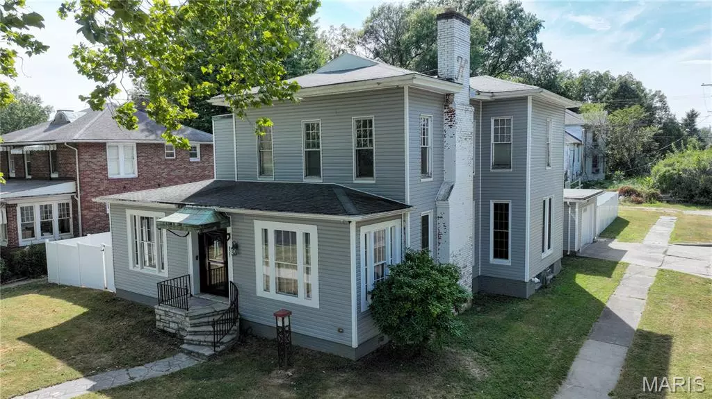 Litchfield, IL 62056,821 N State ST