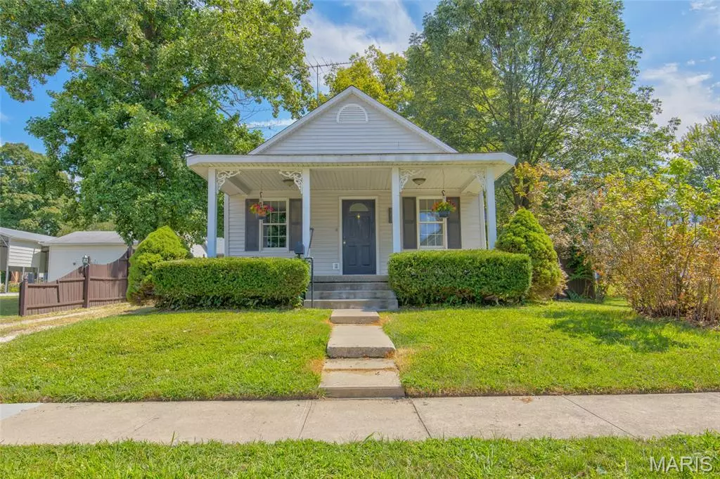 Jerseyville, IL 62052,505 S Lafayette ST