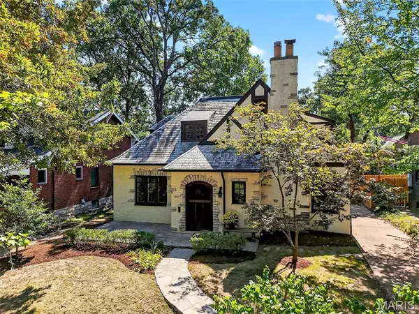 University City, MO 63130,7452 Stratford AVE