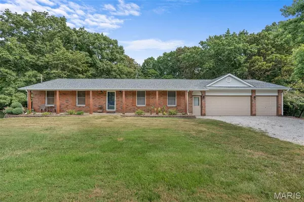 4323 Old TRL,  Barnhart,  MO 63012