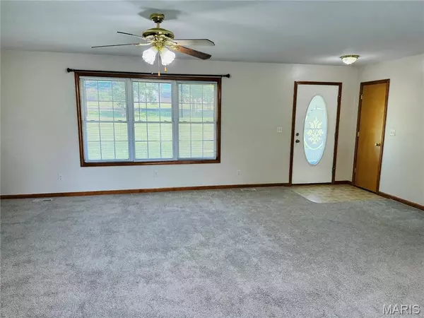 New London, MO 63459,55199 Highway M