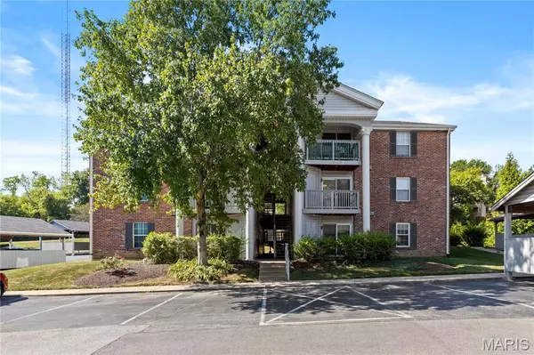 Shrewsbury, MO 63119,7416 Triwoods DR #F