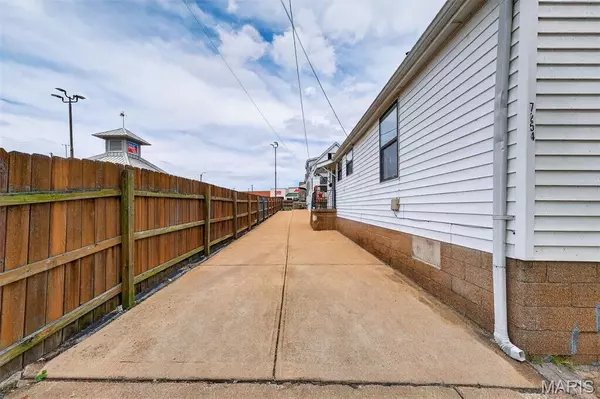 St Louis, MO 63116,7254 Gravois AVE