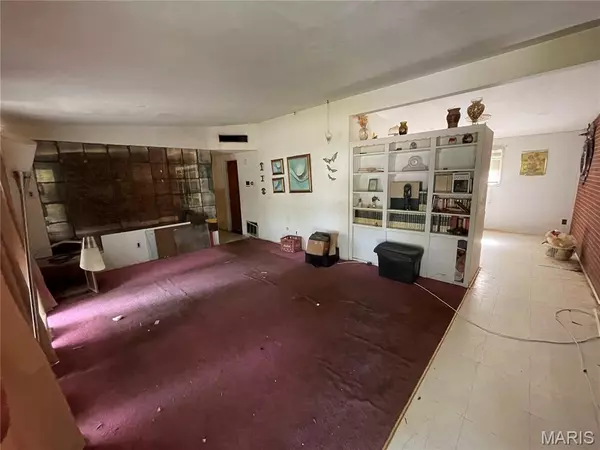 Berkeley, MO 63134,8406 January AVE