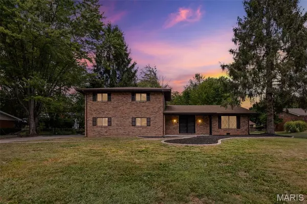 Belleville, IL 62221,71 Magnolia DR