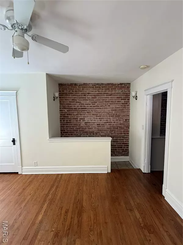 St Louis, MO 63139,1031 Art Hill PL