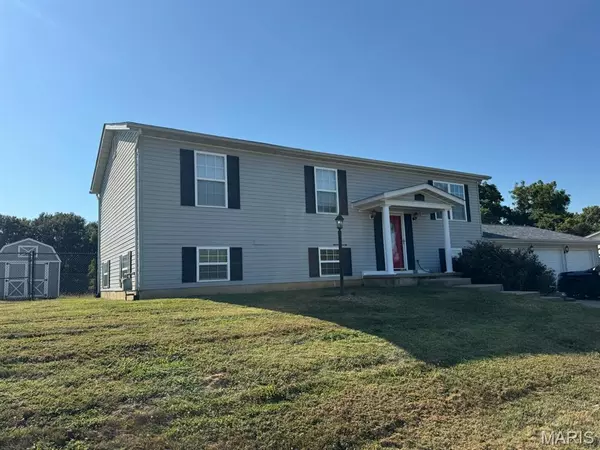 23321 Lake DR,  Elsah,  IL 62028