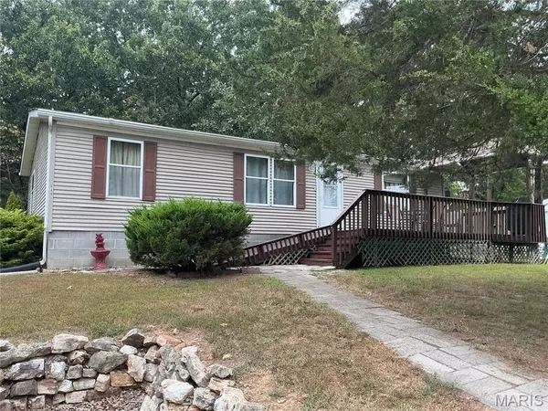 649 Thunderbird Dr., St Clair, MO 63077