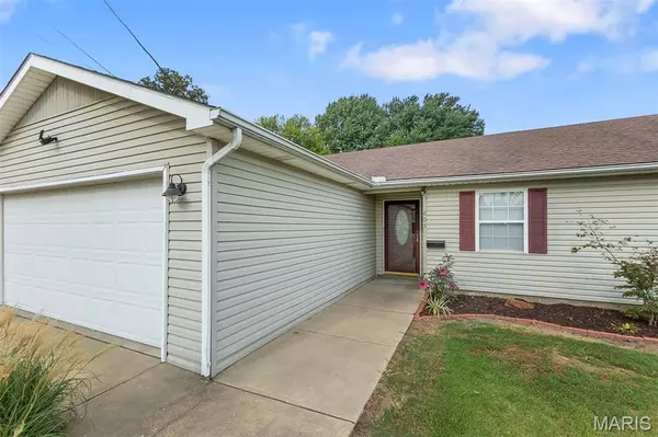 Kennett, MO 63857,805 Lester ST