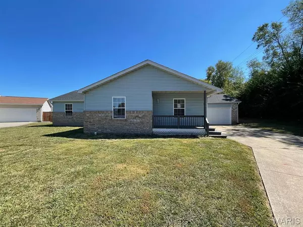 12 Lynnwood CT,  Belleville,  IL 62226