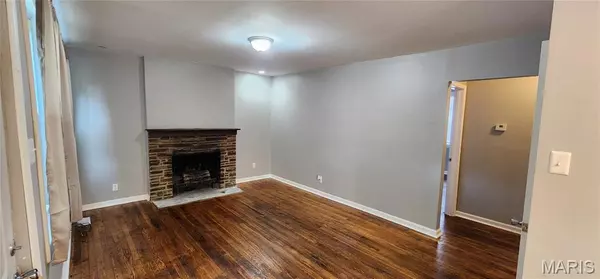 Ferguson, MO 63135,818 Robert AVE