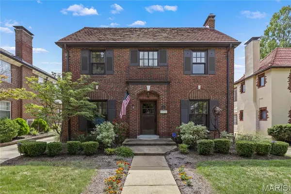 University City, MO 63130,7564 Stanford AVE