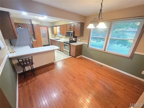 Ste Genevieve, MO 63670,225 Gerard ST