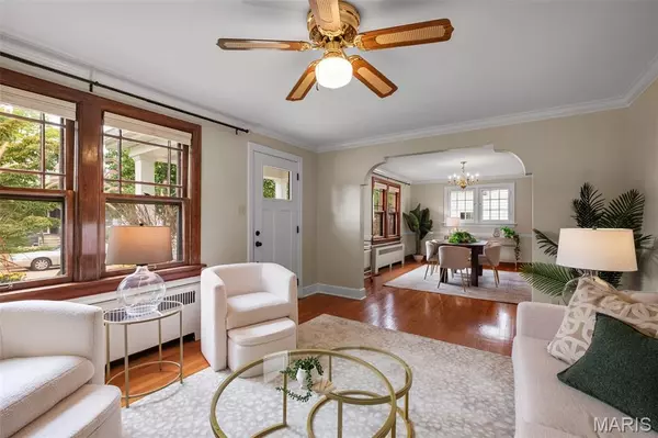 Kirkwood, MO 63122,718 Evans AVE