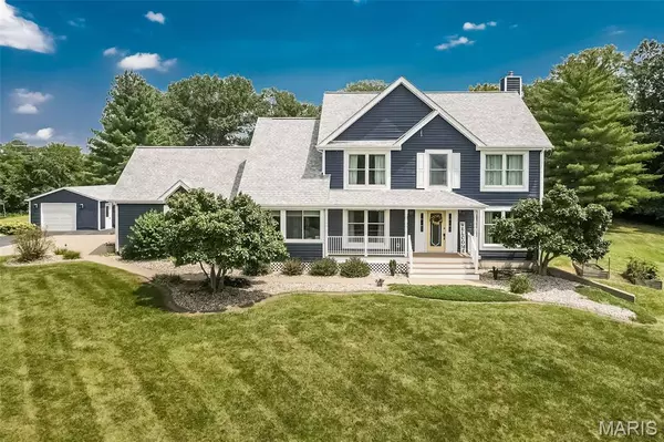 1930 Meadow Farm LN, O'fallon, MO 63366
