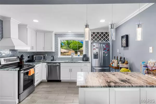 Affton, MO 63123,8709 Holbrook DR