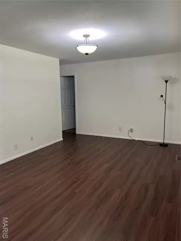 Maryland Heights, MO 63043,11044 Alan Shepard DR