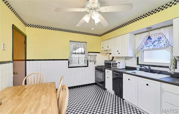 St Louis, MO 63118,3165 Ohio AVE