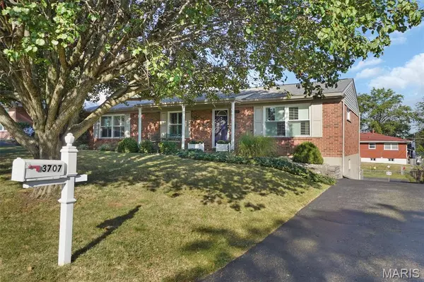 St Louis, MO 63125,3707 Cordes DR