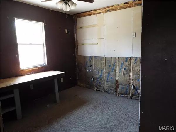 Piedmont, MO 63957,309 Park ST