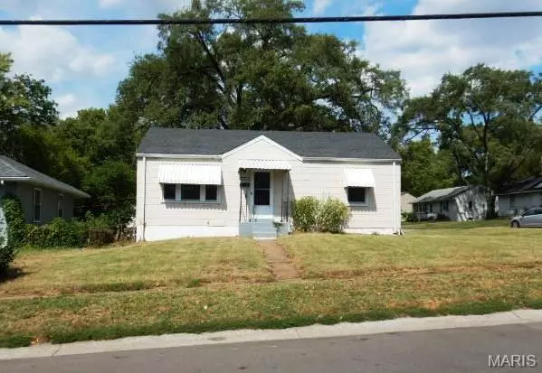 St Louis, MO 63134,8293 Frost AVE