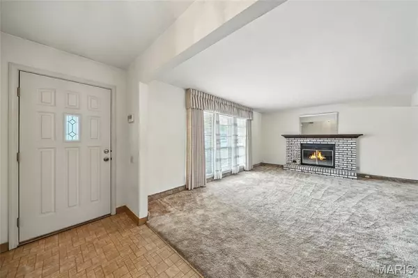 Crestwood, MO 63126,9241 Queenston DR