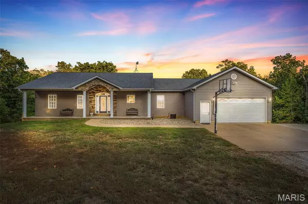 2806 Annes TRL, Festus, MO 63028