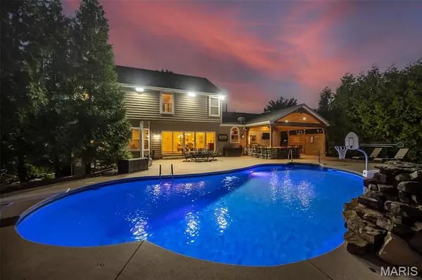 Weldon Spring, MO 63304,136 Roehampton LN