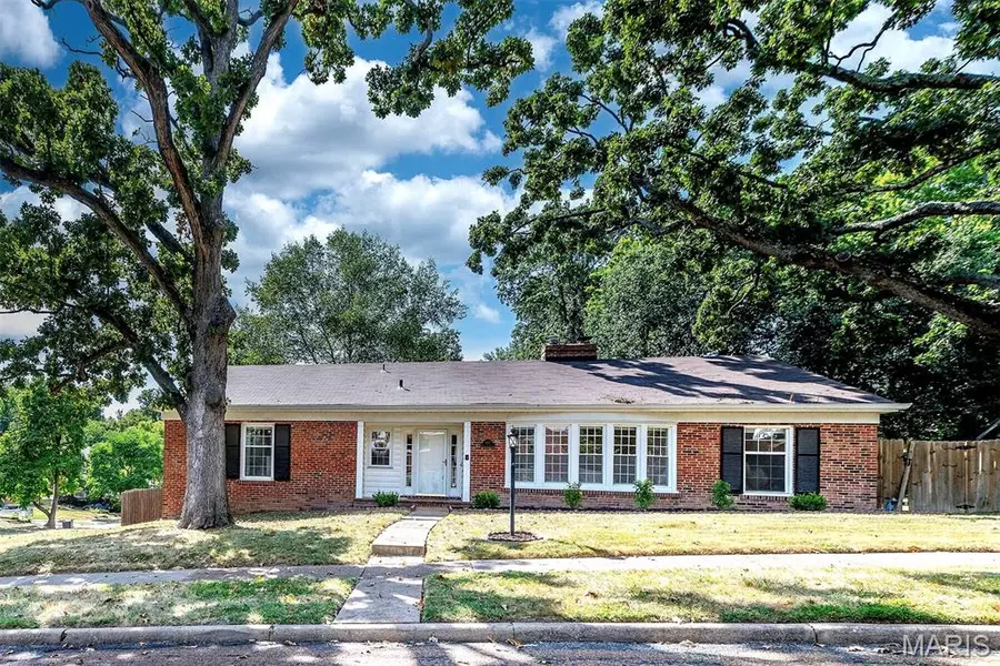 7401 Wellington AVE, University City, MO 63130