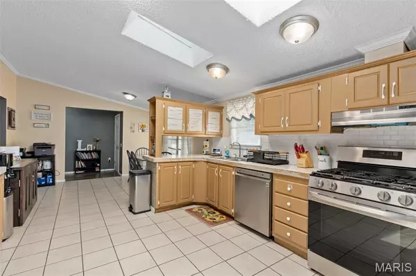 Mount Olive, IL 62069,706 Mill ST