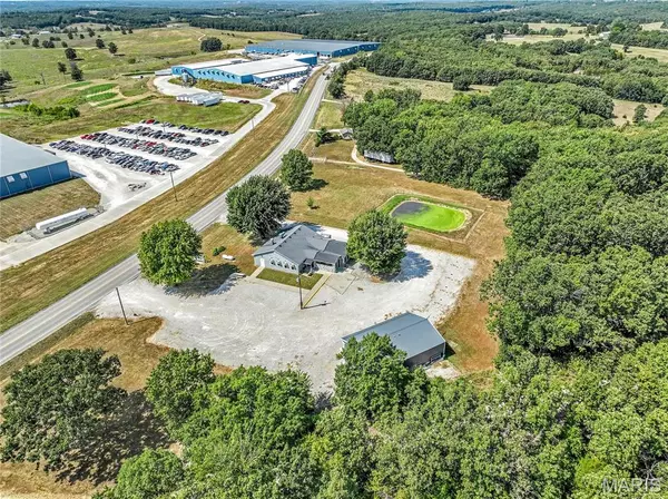 36650 Highway 63 N, Vienna, MO 65582