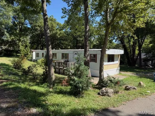 918 5th ST E, Scott City, MO 63780