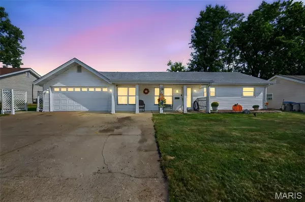 411 Saint Christopher DR, O'fallon, MO 63366
