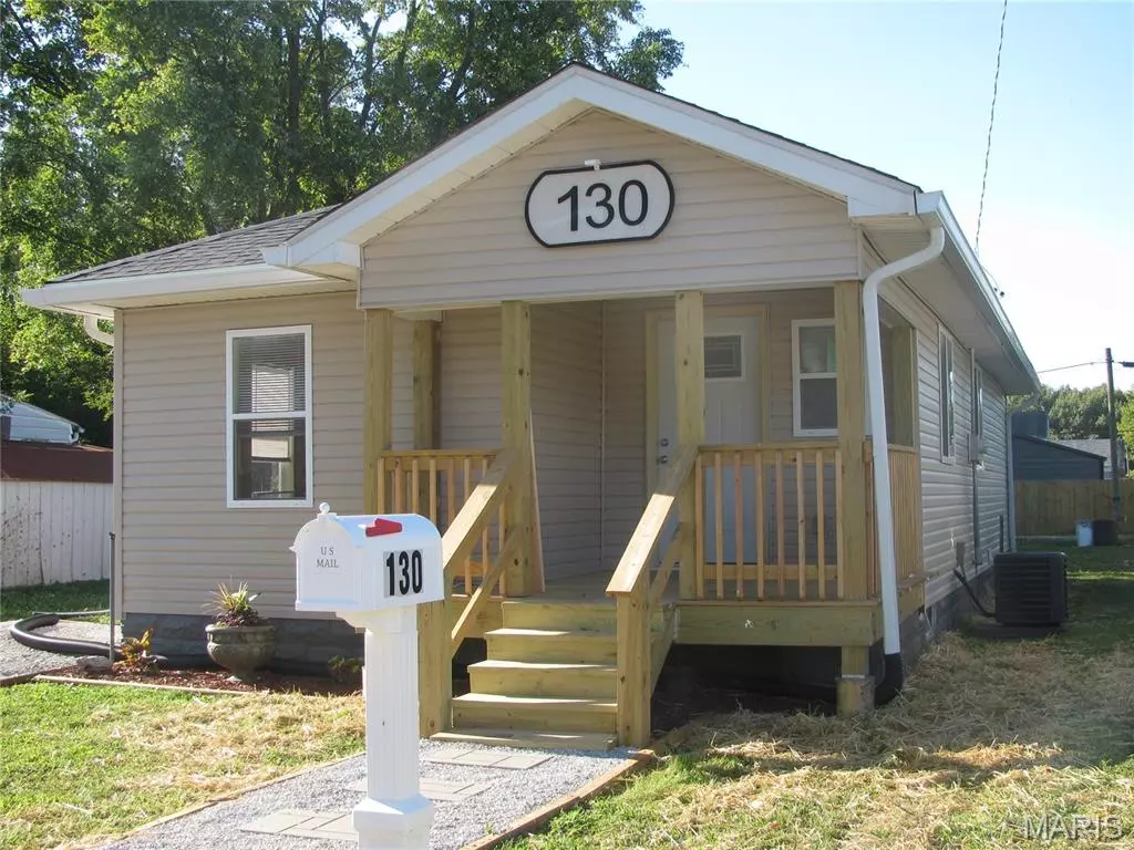 Hartford, IL 62048,130 E Maple ST