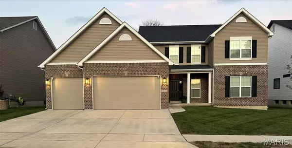 1818 Charles Thomas LN, Fenton, MO 63026