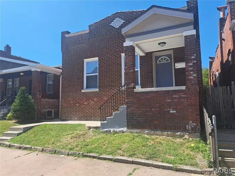 3315 Texas AVE, St Louis, MO 63118