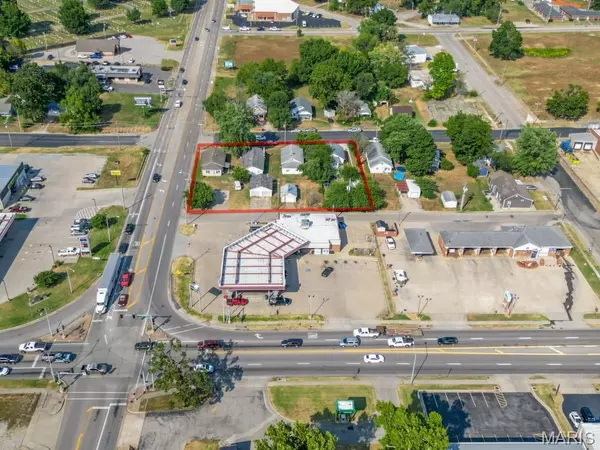 685 671 661 653 N Adams AVE, Lebanon, MO 65536