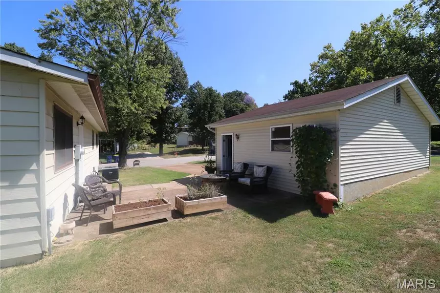 802 Locust ST, Festus, MO 63028